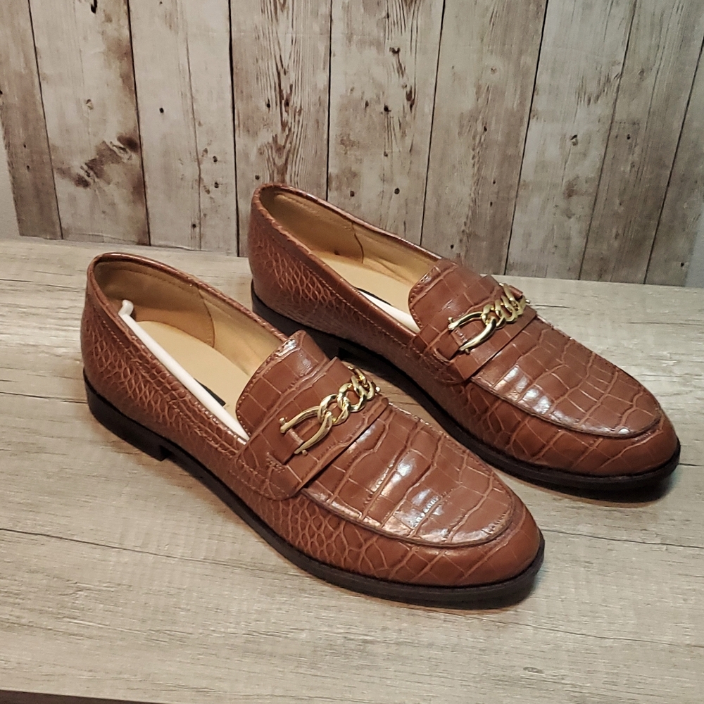 NWOT Nine West Loafers Chain Detail Sz 6.5M NEVER WORN